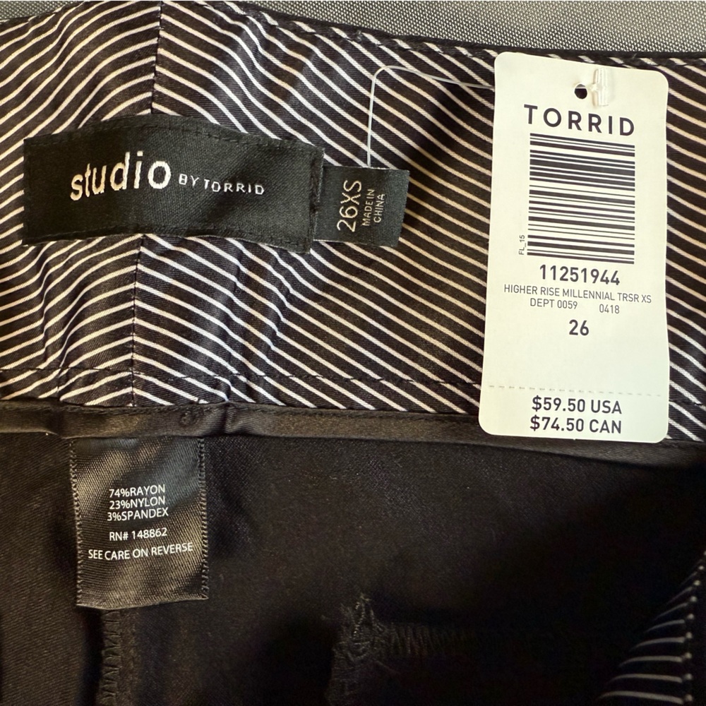 Torrid Black High-Rise Relaxed Trouser Pants Classic Millennium Stretch 26 XS - Picture 9 of 13